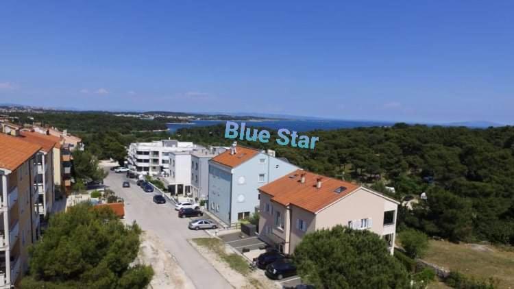 Blue Star Apartment Premantura Exterior photo
